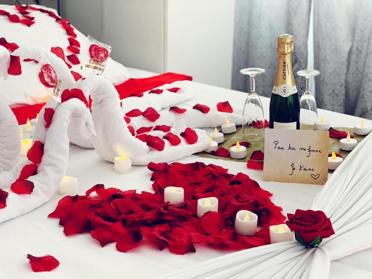 Couttet Champion Romantique Proche Gare Annecy Bagian luar foto
